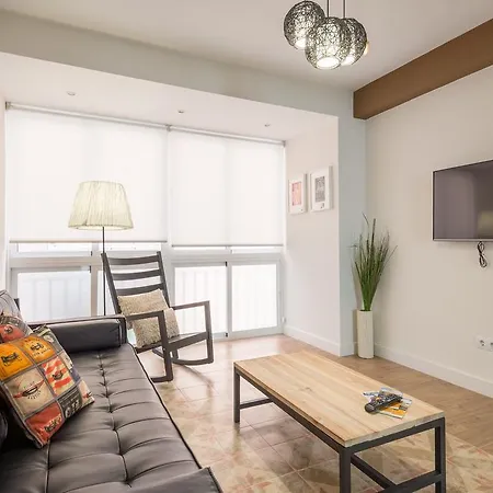 Malagasuite Historic City Centre Apartment